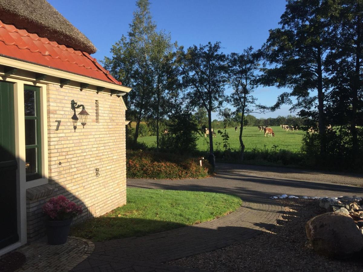 B&B Ut En Thus Sweagerbosk Buitenkant foto