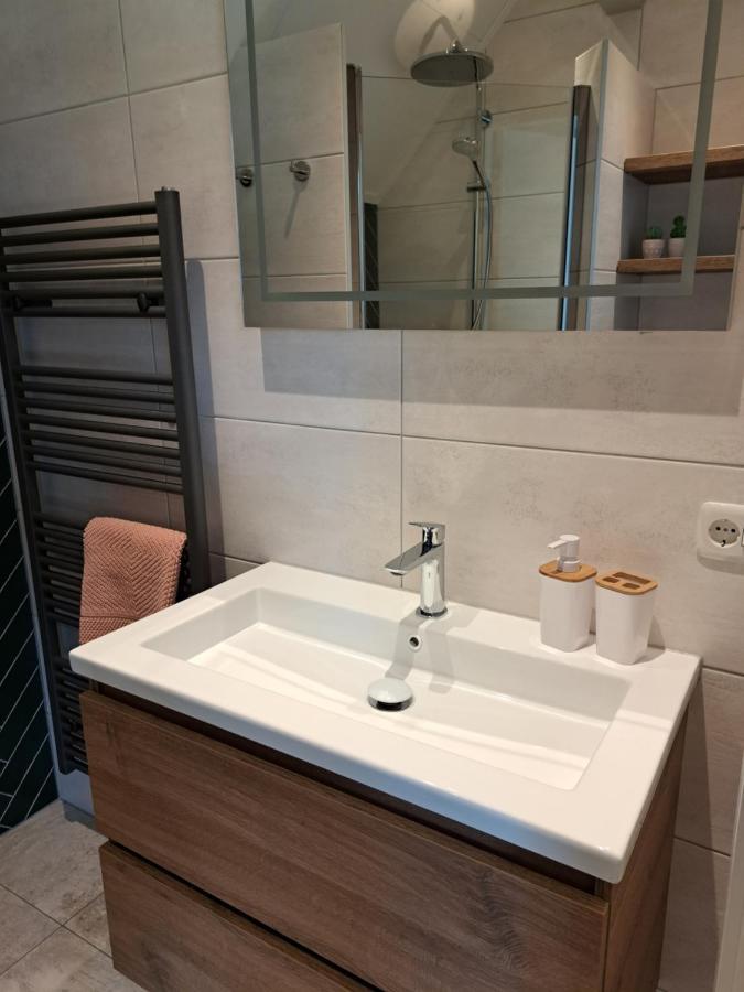 B&B Ut En Thus Sweagerbosk Buitenkant foto